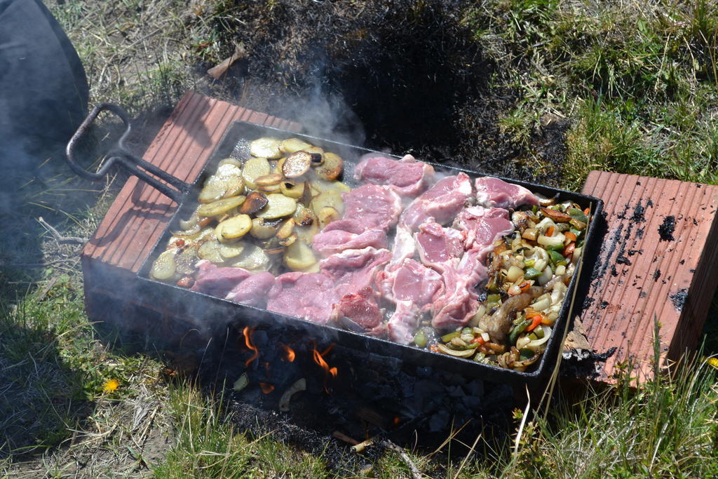 Camping Y Hostal El Ovejero El Calafate Extérieur photo